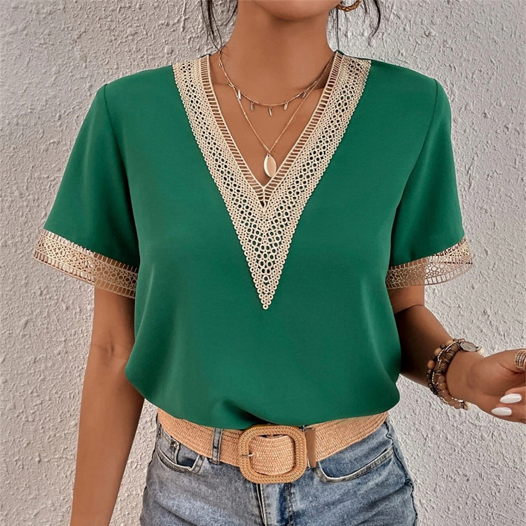 Damen-T-Shirt mit V-Ausschnitt – reguläre Passform und vielseitiger Stil