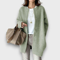 Teresa – Weicher Wollcardigan mit eleganter Linie in Grün