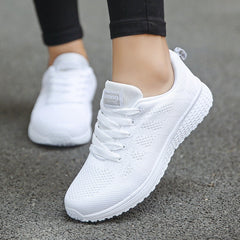 Ergonomische Freizeitschuhe für Damen in Weiß
