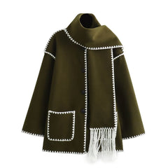 Viona | Bequeme Wollumhangjacke in Grün-Weiß