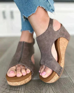 Offene Zehen Keil Leder Sandalen für Damen in Taupe