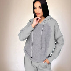 Lumière™ Set in Charmantem, Funkelndem Strass-Sweatshirt / Verleihen Sie Lhrem Herbst/Winter Mehr Charme und Glamour! in Hellgrau