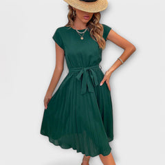 Claire | Lässiges Plisseekleid in Dunkelgrün