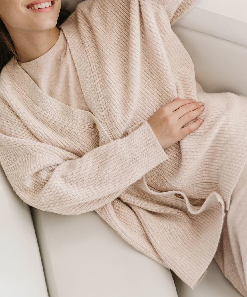 Damen Gerippt Knopf Daunen Strickjacke | Übergröße