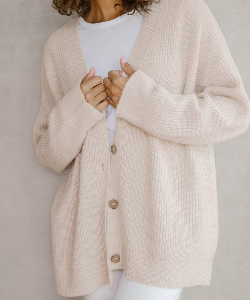 Damen Gerippt Knopf Daunen Strickjacke | Übergröße