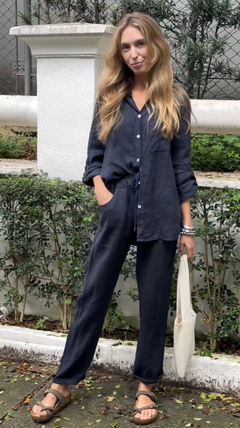 Marjan™ | Elegantes zweiteiliges Leinenhemd und Hosenset in Schwarz