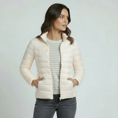 Sophie | Damen Leichter Winter Daunenjacke mit Hohem Kragen in Weiß