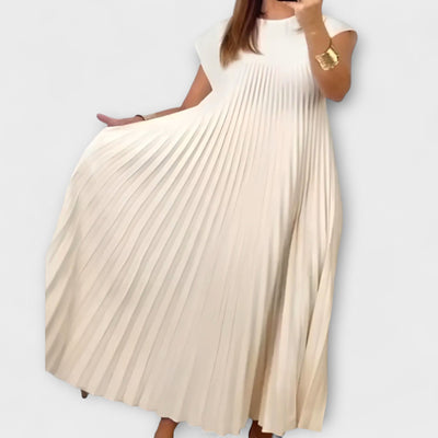Zairelle – Elegantes Faltenkleid