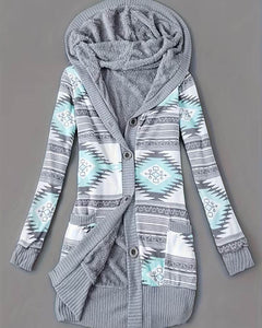 Emma | Gemusterte Kapuzen-Strickjacke für Damen in Hellgrün