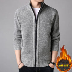 Zip-Dickstrickjacke in Hellgrau
