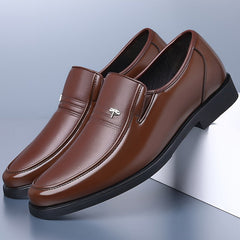 Evander | Metallverzierung Schlupf Loafer in Braun