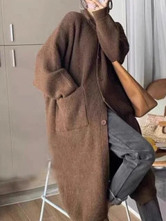Lässiger Langarmpullover mit Rollkragenpullover in Beige