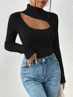 Ofelia - Gerippter Rollkragenpullover - Hohler Brustkorb Stil in Schwarz