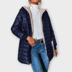 Carolin – Lässige Winterjacke für Damen in Blau