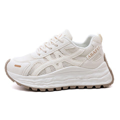Damen Sneakers mit atmungsaktivem Mesh-Obermaterial und dämpfender Laufsohle in Creme