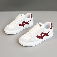 Damen Sportliche Sneaker mit perforiertem Obermaterial und robustem Gummizug in Weiß-Rot