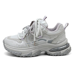 Damen Sportliche Sneakers mit atmungsaktivem Obermaterial und schockabsorbierender Sohle in Grau