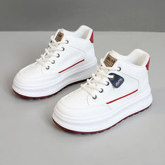 Damen Sportliche High-Top Sneakers mit gepolsterter Sohle und atmungsaktiver Struktur in Rot