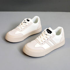 Damen Sportliche Sneakers mit flexibler Gummisohle und atmungsaktivem Obermaterial in Beige