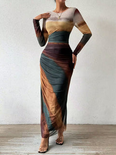 TORINA - Bequemes bedrucktes Maxikleid mit langen Ärmeln und Rundhalsausschnitt in Gelb