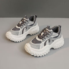 Damen sportliche Performance-Sneakers mit rutschfester Sohle und atmungsativem Obermaterial in Grau