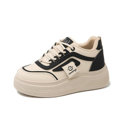 Damen modische Plateau-Sneaker mit sportlicher Dämpfungstechnologie in Schwarz