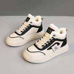 Damen Hohe Winter Sneakers mit weichem Fleece-Futter und rutschfester Sohle in Schwarz