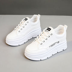 Damen Plattform Sneakers mit ergonomischer Dämpfung und stylishem Design in Weiß