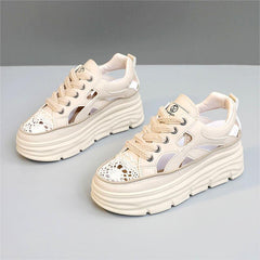 Damen Plateau-Sneaker mit atmungsaktivem Mesh-Obermaterial und modernem Design in Khaki