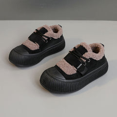 Damen Winterfreizeitschuhe mit kuscheligem Fleece-Innenfutter und rutschfester Sohle in Schwarz