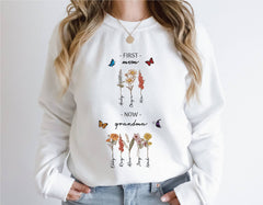 Damen Sweatshirt mit floralem Druck und inspirierendem Schriftzug in Weiß