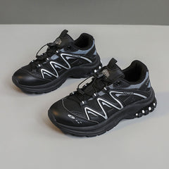 Damen Sportliche Laufschuhe mit elastischen Schnürsystem und atmungsaktiver Mesh-Oberfläche in Schwarz