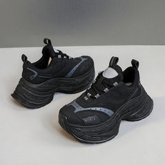 Damen Sportliche Chunky Sneakers mit überlegener Dämpfung und rutschfester Sohle in Schwarz
