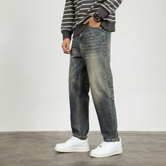 Sandro | Relaxed Fit Tapered Jeans in Retroblau