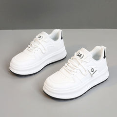 Damen Sportliche Komfort Sneakers mit dämpfender Laufsohle in Schwarz