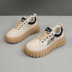 Damen Sportliche Chunky Sneakers mit atmungsaktiver Mesh-Oberfläche und strapazierfähigem Sohlenprofil in Schwarz
