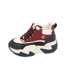 Damen Sportliche High-Top Sneakers mit robustem Profil und dynamischem Design in Weiß