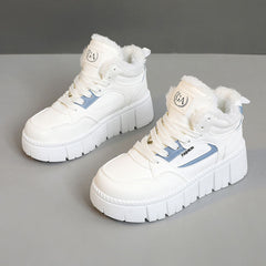 Damen High-Top Sneakers mit kuscheligem Fleece-Innenfutter und trendiger Plateausohle in Weiß