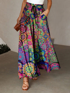 Damen Maxirock mit buntem Mandala-Muster und seitlichen Taschen in Magenta