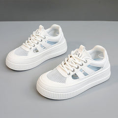 Damen Sportliche Plateau Sneakers mit atmungsaktiver Mesh-Konstruktion und rutschfester Laufsohle in Beige