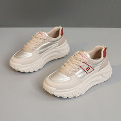 Damen Sportliche Sneaker mit dämpfender und rutschfester Laufsohle in Khaki
