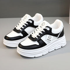 Damen Trendige Sneakers mit dämpfender Plateau-Sohle in Schwarz