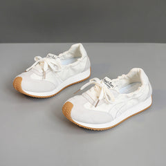 Damen Sportliche Sneaker mit elastischem Einstieg und rutschfester Sohle in Mandel