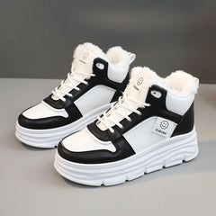 Damen High-Top Sneakers mit kuscheligem Innenfutter und dämpfender Sohle in Schwarz