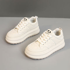 Damen Sportliche Sneaker mit modernem Schnitt und dämpfender Sohle in Beige