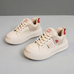 Damen Sneakers mit modischem Design und erhöhter Plateau-Sohle in Khaki