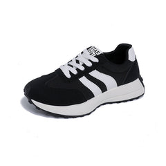Damen Sportliche Sneakers mit atmungsaktivem Obermaterial und rutschfester Sohle in Schwarz