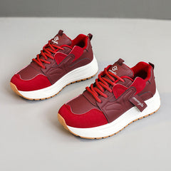 Damen Sportliche Sneaker mit innovativem Dämpfungssystem und atmungsaktivem Obermaterial in Burgunderrot
