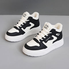 Damen Sportliche High-Top Sneakers mit weichem Fleece-Futter in Schwarz