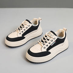 Damen Sportliche Plateau-Sneaker mit atmungsaktivem Mesh- in Schwarz